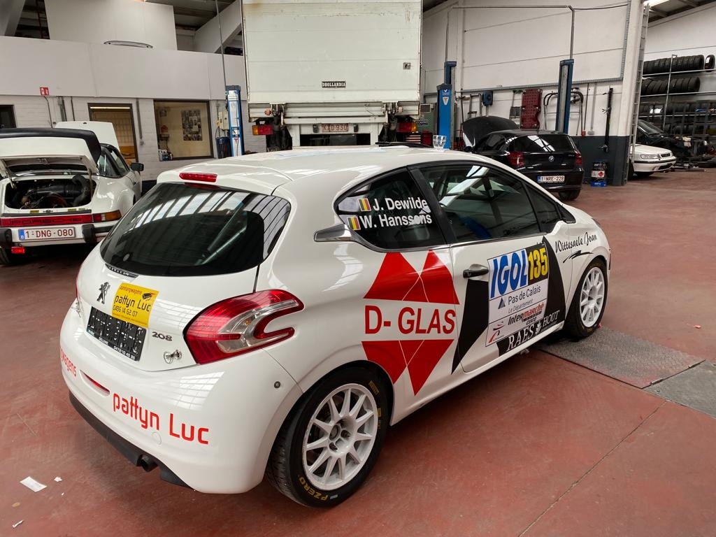 Belettering rallywagen Geluwe Wervik