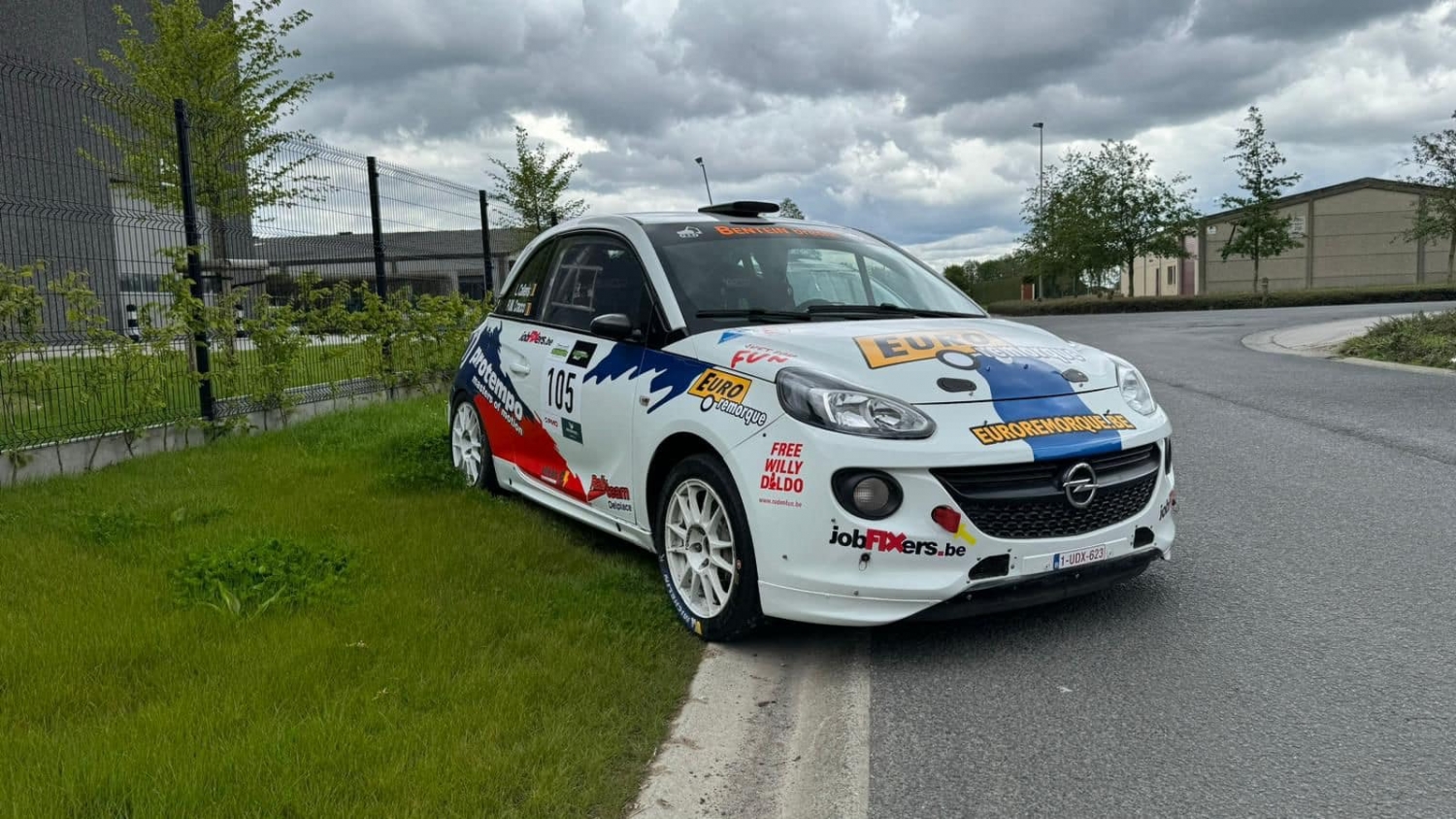 Belettering rallywagen Westouter